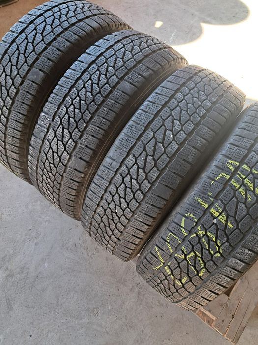 4 anvelope iarnă 215 65 R16C Firestone