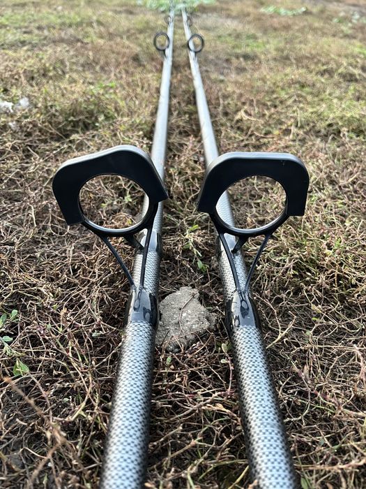 Combo 2 lansete pescuit plus 2 mulinete