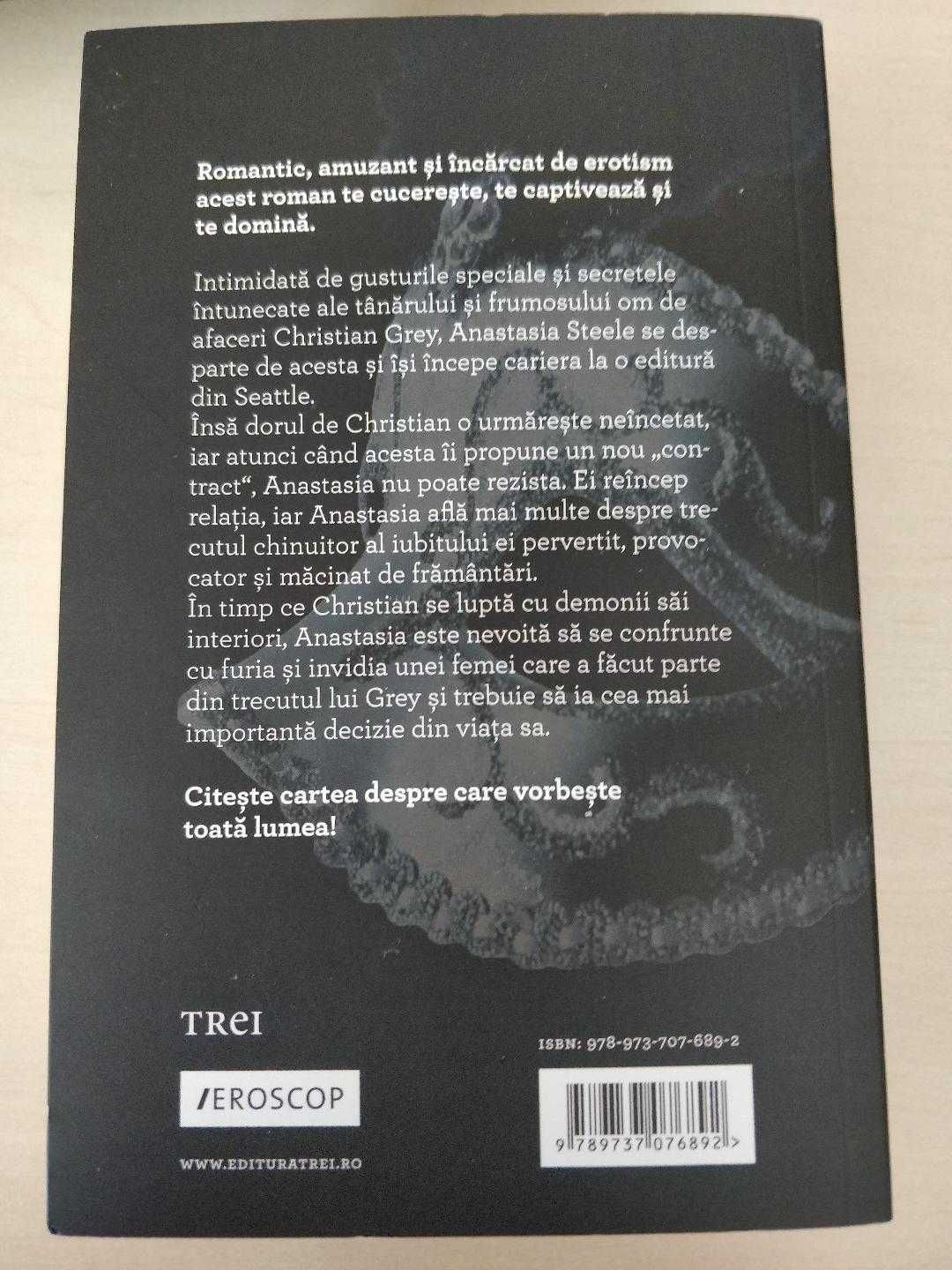 Volumele II si III ale trilogiei 'Cincizeci de umbre' - E. L. James