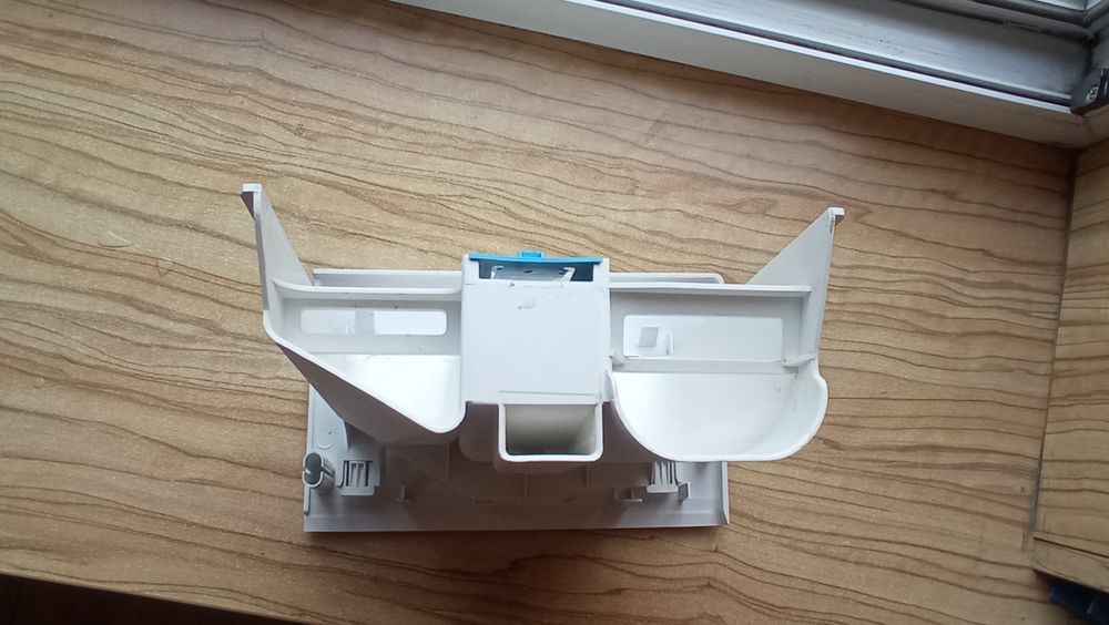 Преден капак и чекмедже пералня Bosch Classixx6 WAB20260BY/04