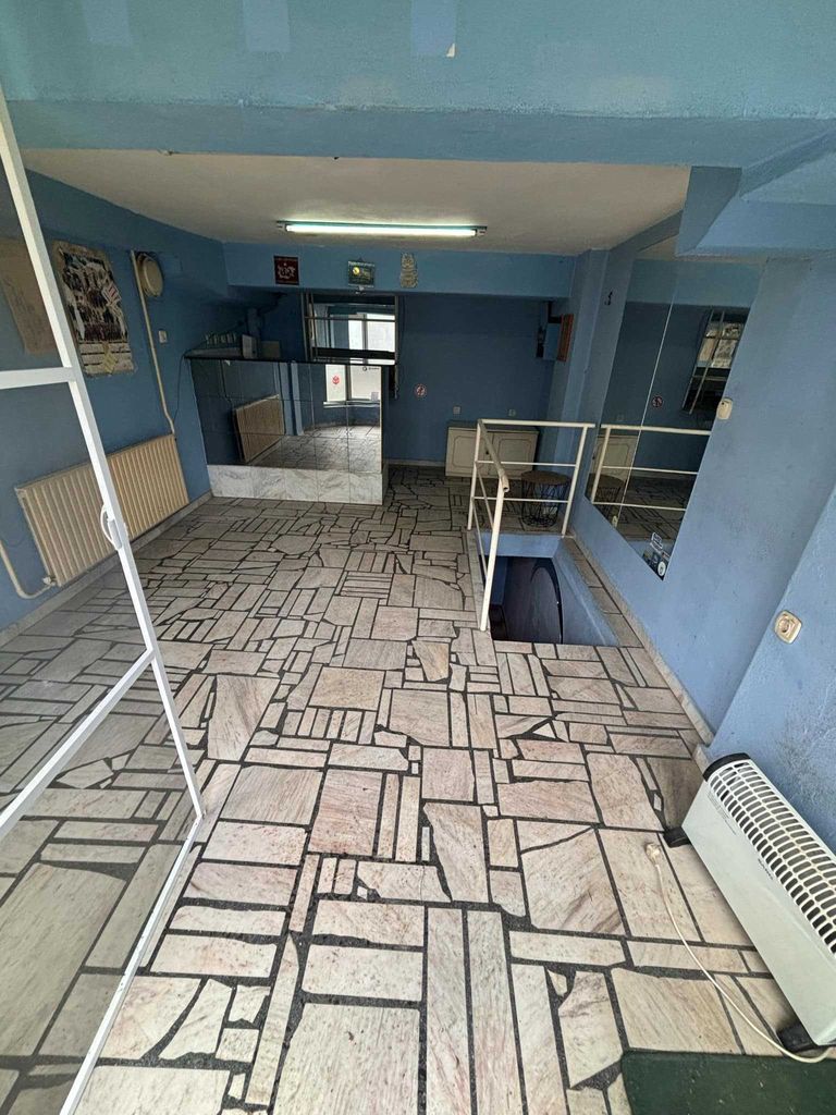 Продава се Гараж / Паркомясто в Велико Търново, Бузлуджа - 22 кв.м за 1819 €/кв.м - Снимка #2