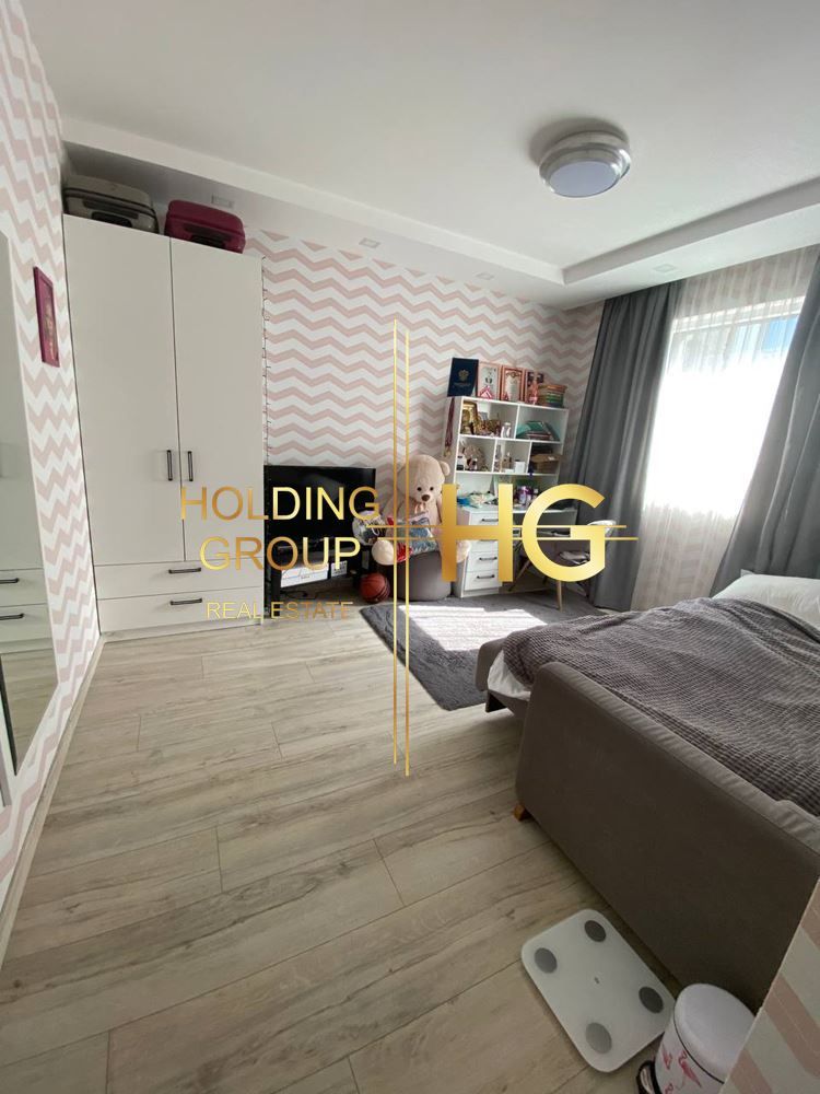 Продава се Тристаен апартамент в Варна, Бриз - 100 кв.м за 2350 €/кв.м - Снимка #6