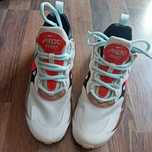 Маратонки Nike Air 270