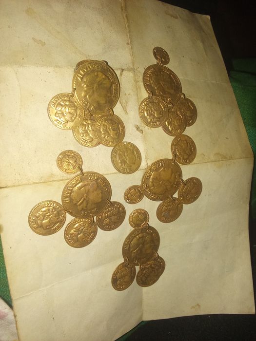 Украшения за македонска носия