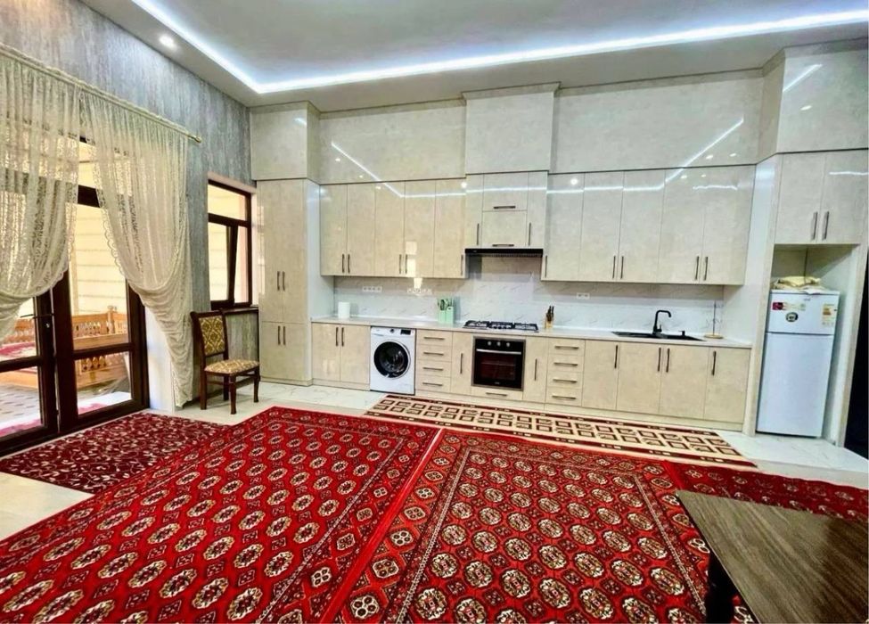 Продажа дома в Амир Темур махалле 6 соток!