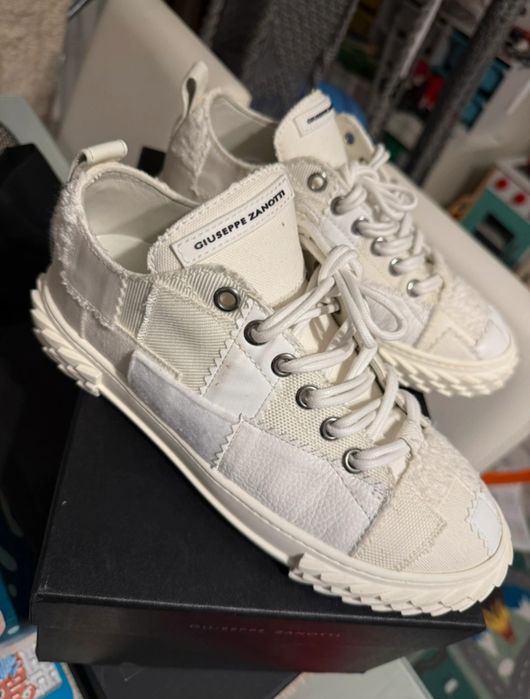 Teniși Giuseppe Zanotti