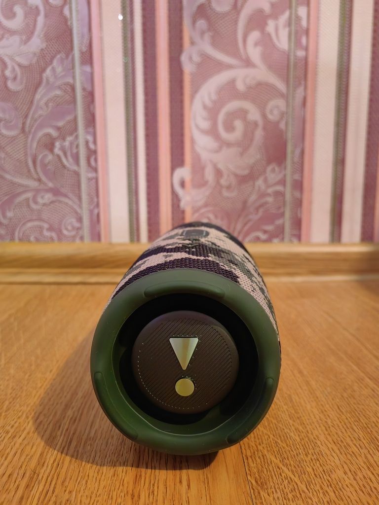 JBL CHARGE 5 Чисто нова