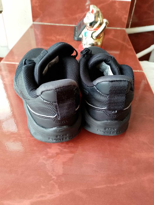 Nike,80 Ron.Pentru copii.Marime 33.5