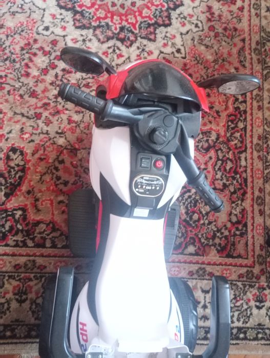 Motocicleta electrica pentru copii