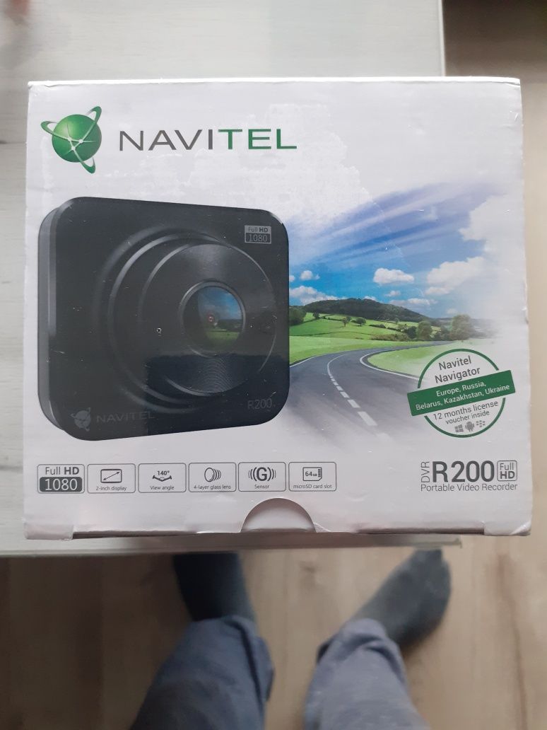Vand camera auto Navitel R200