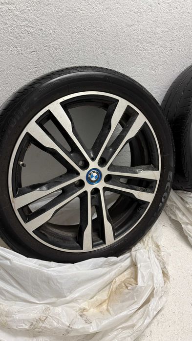 Продавам джанти 20" с гуми за bmw i3