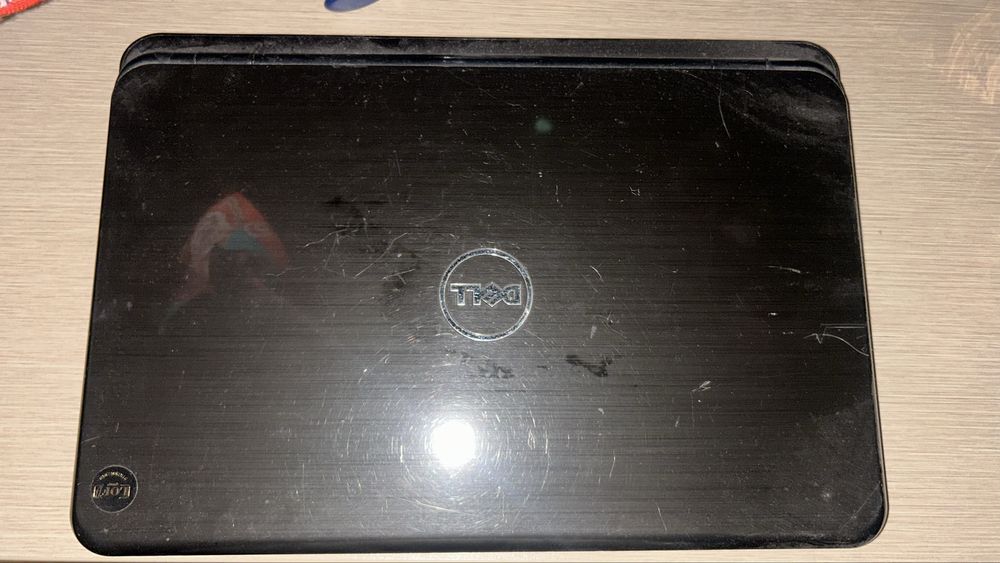 Ноутбук Dell Inspiron