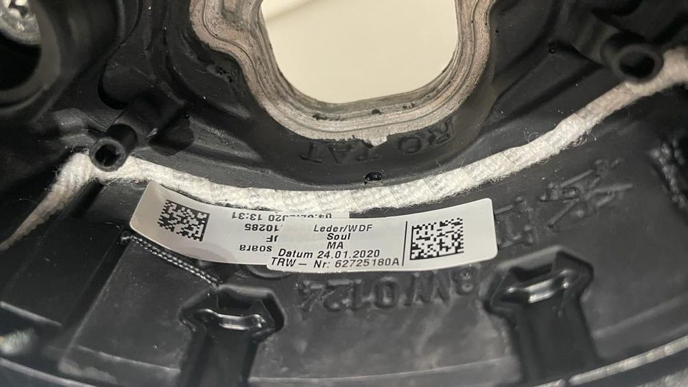 Volan Audi a4 2015> b9 Nou 8w0419689