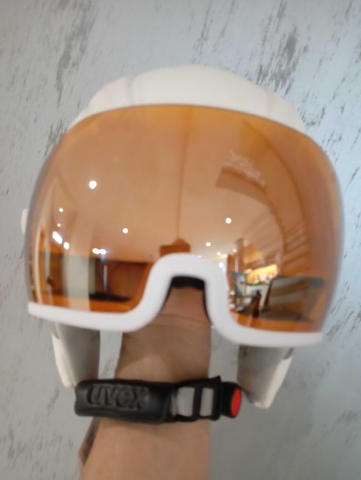 Ски каска Uvex visitor 600