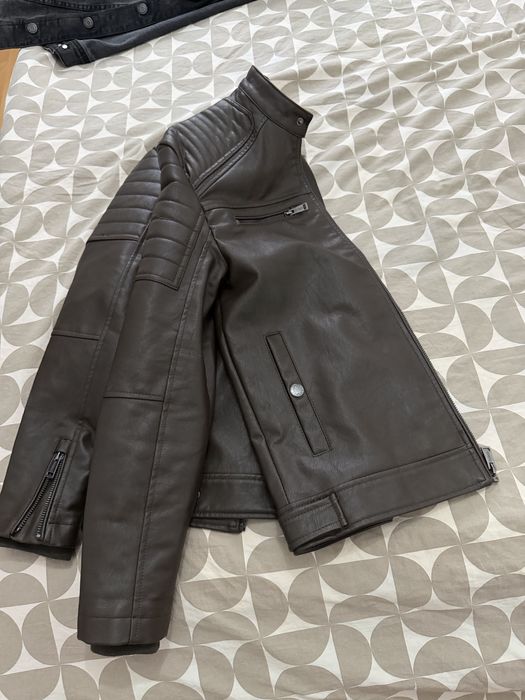 Geaca guess imitatie piele marimea xs