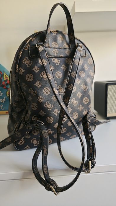 Оригинална раница GUESS