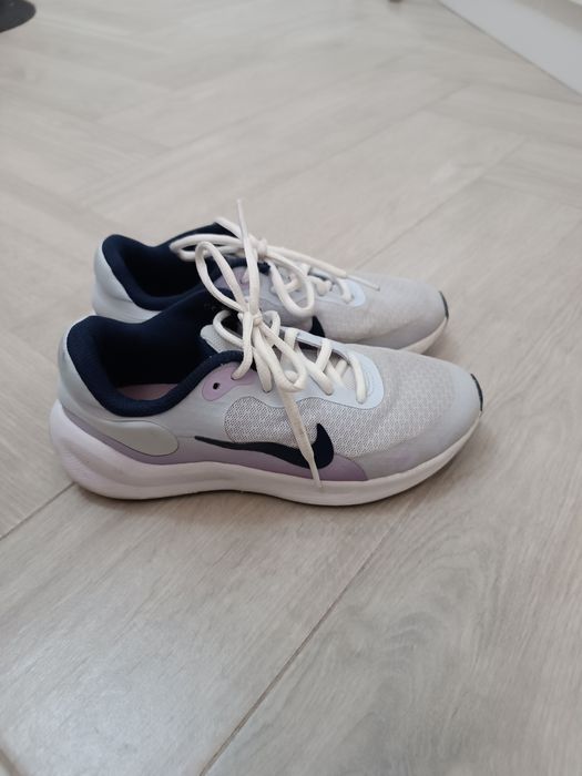 Маратонки за момиче