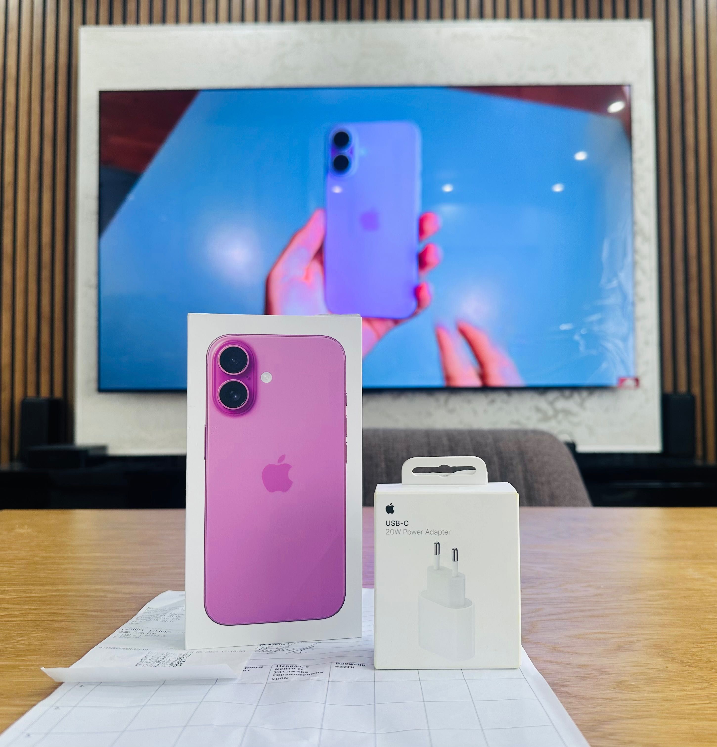 iPhone 16 Pink 128GB Гаранция 24м