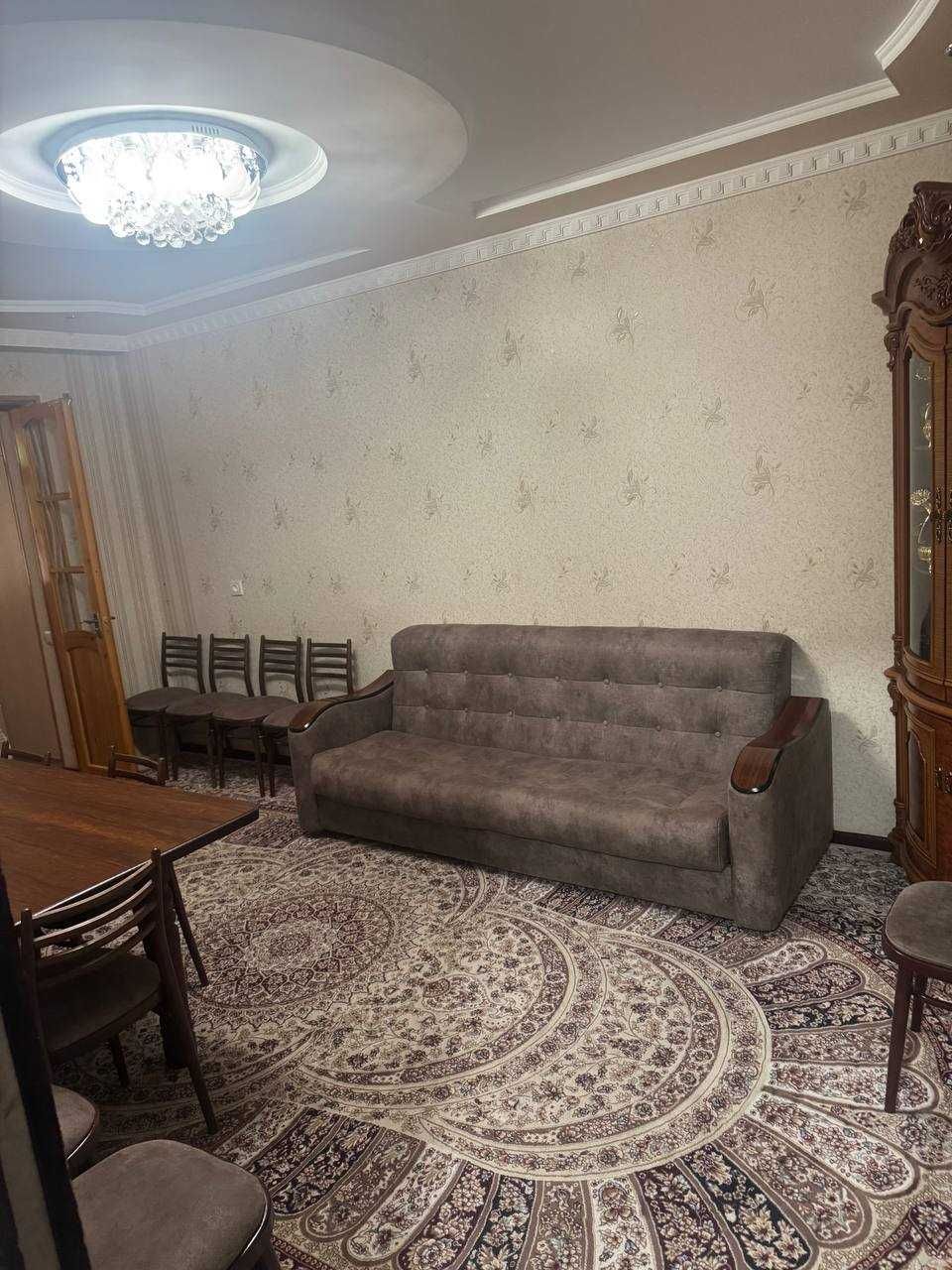 Продаётся квартира 77 серия 1 этаж чистый квартира Юнусабаде