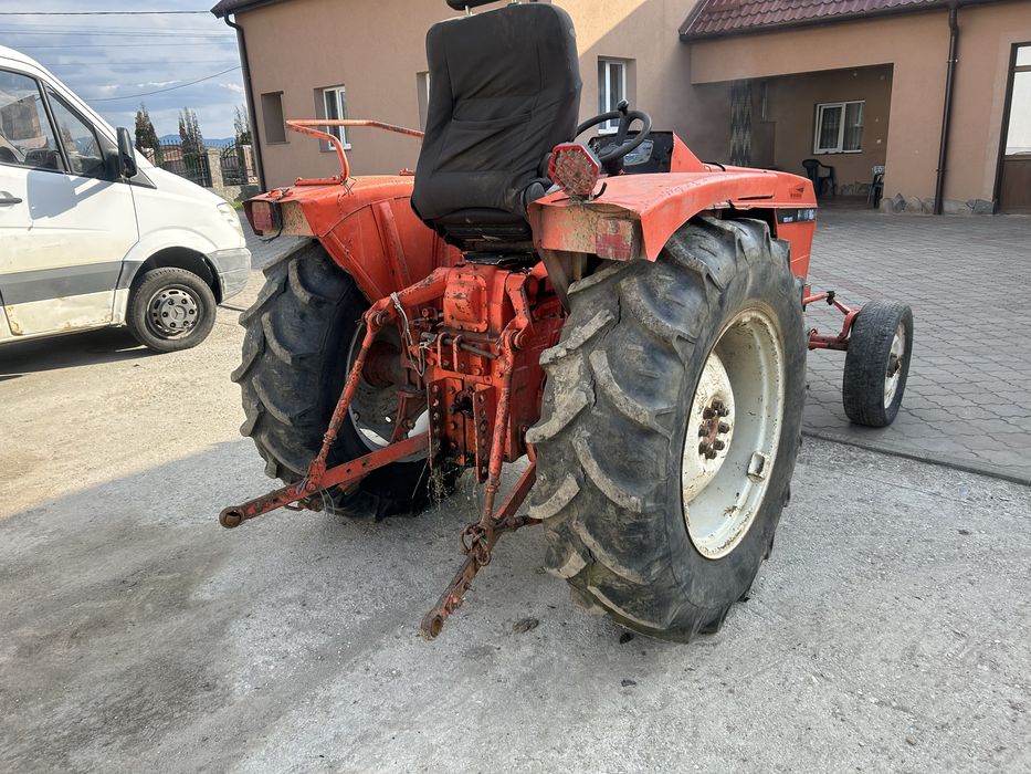 Tractor renault 86