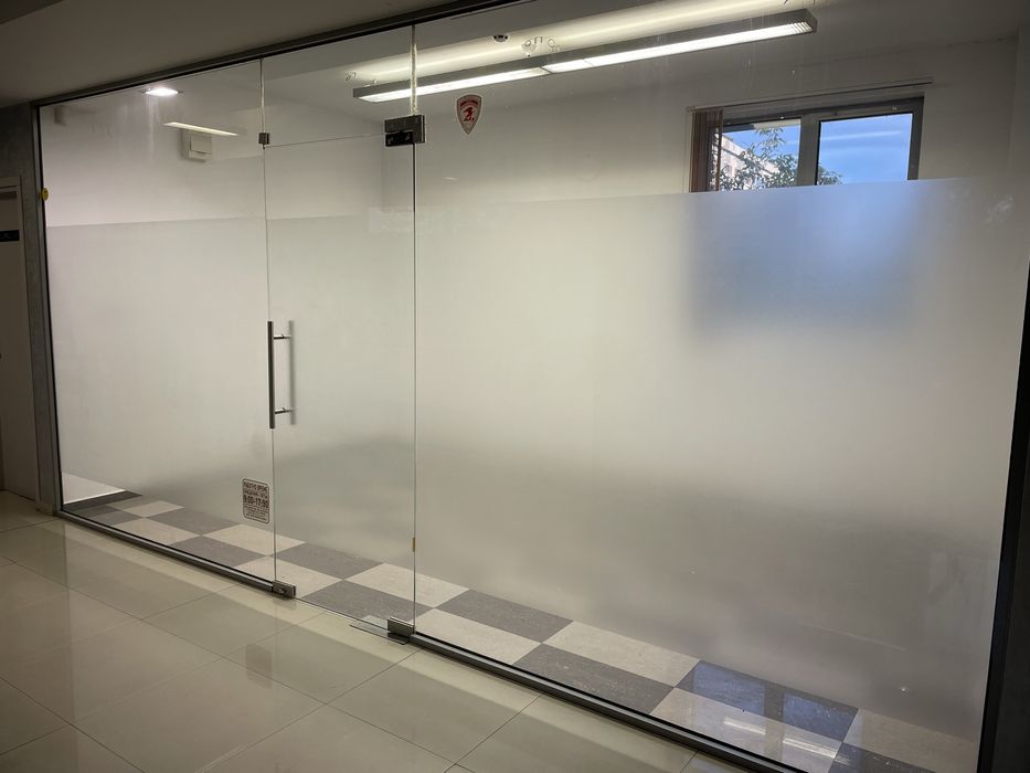 Офис/Козметично студио в Маркет Център Кап. Райчо 52, Пловдив