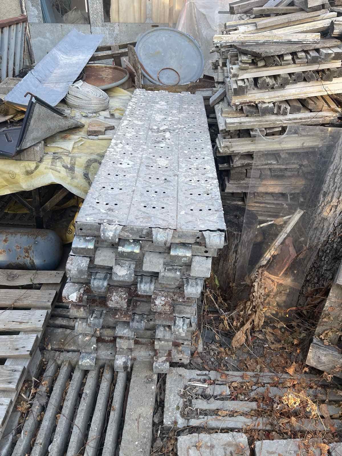 Продавам скеле втора употреба 100кв