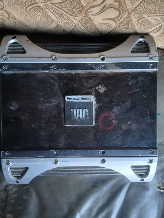 Продам буфер с усилком