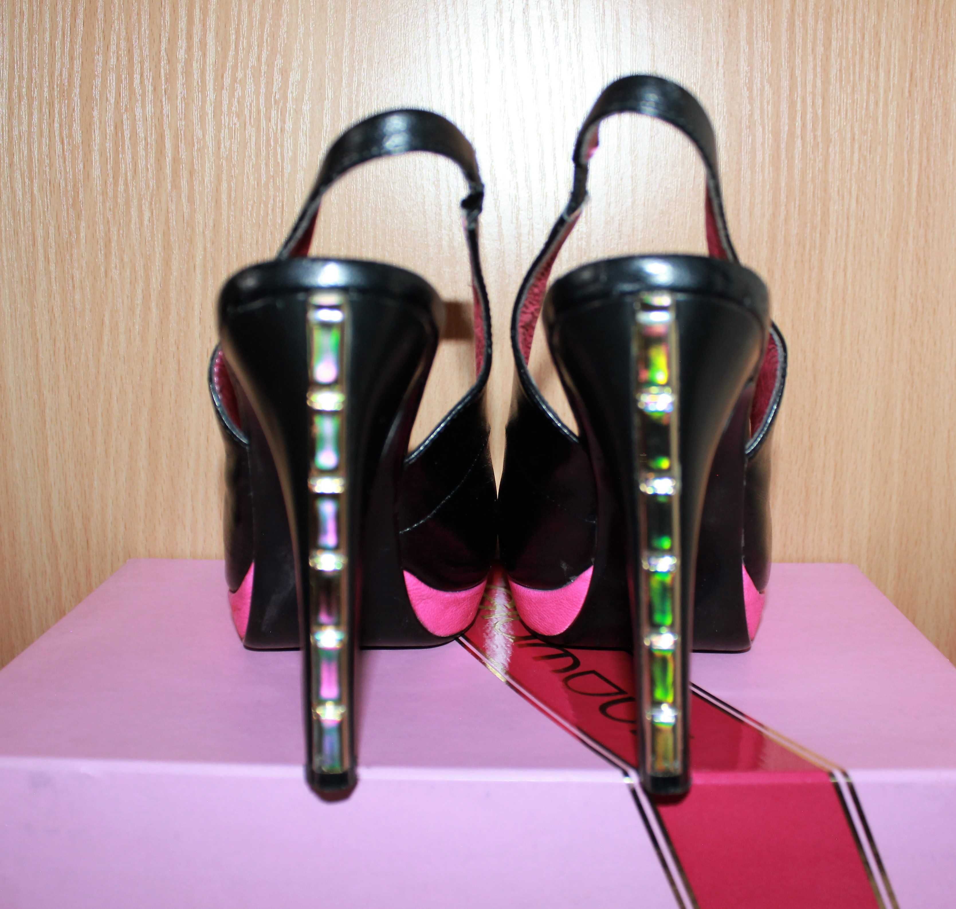 Туфли женские чёрно-розовые из натуральной кожи