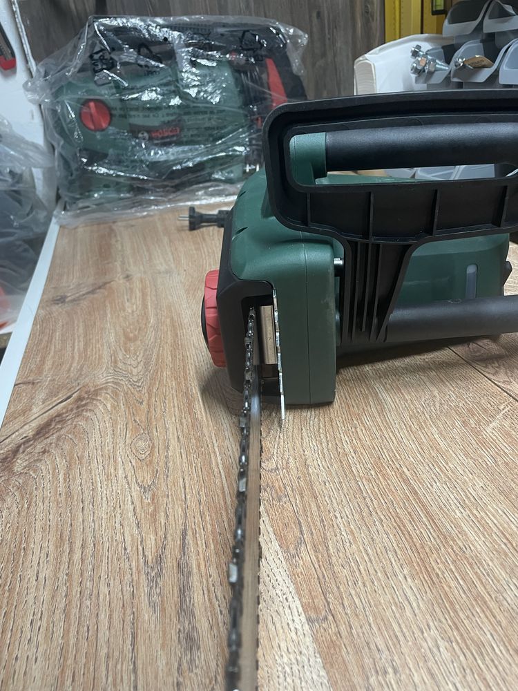 Продавам резачка Bosch