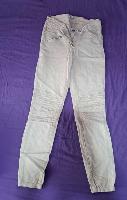 различни панталони