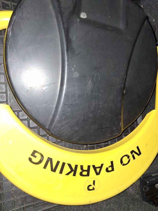 Vand blocator cu telecomanda