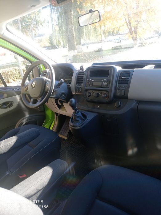 Renault trafic 8 locuri lung 145 cp 1.6 model deosebit