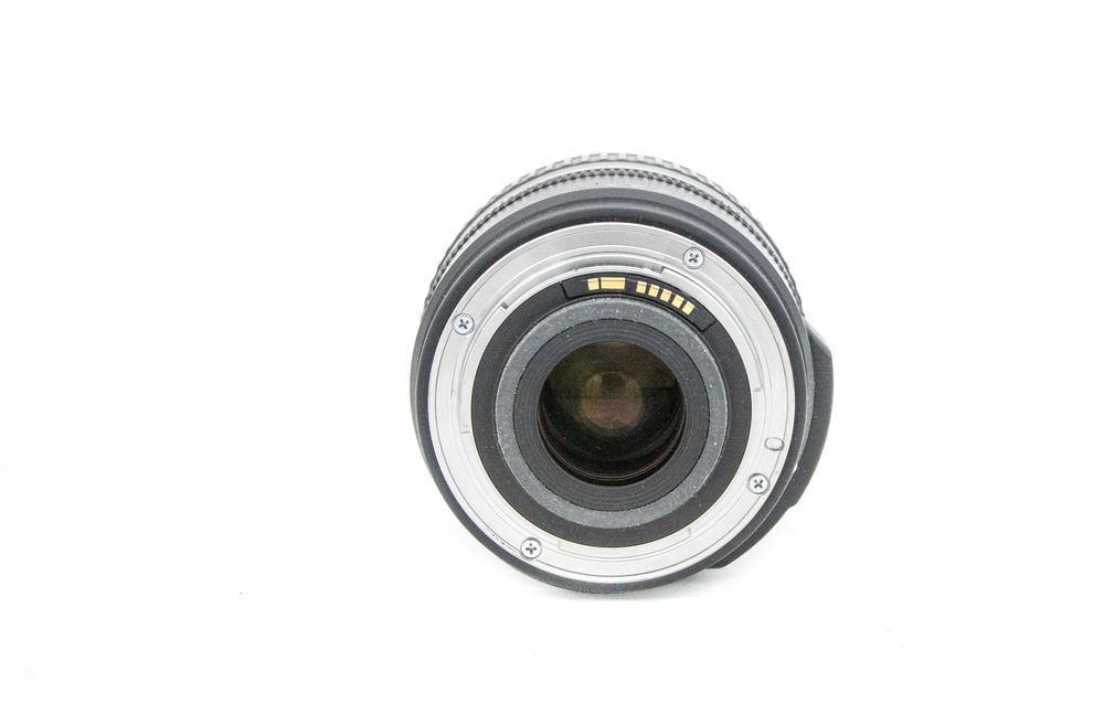 Obiectiv Canon EF-s 18-85mm (cu defect)