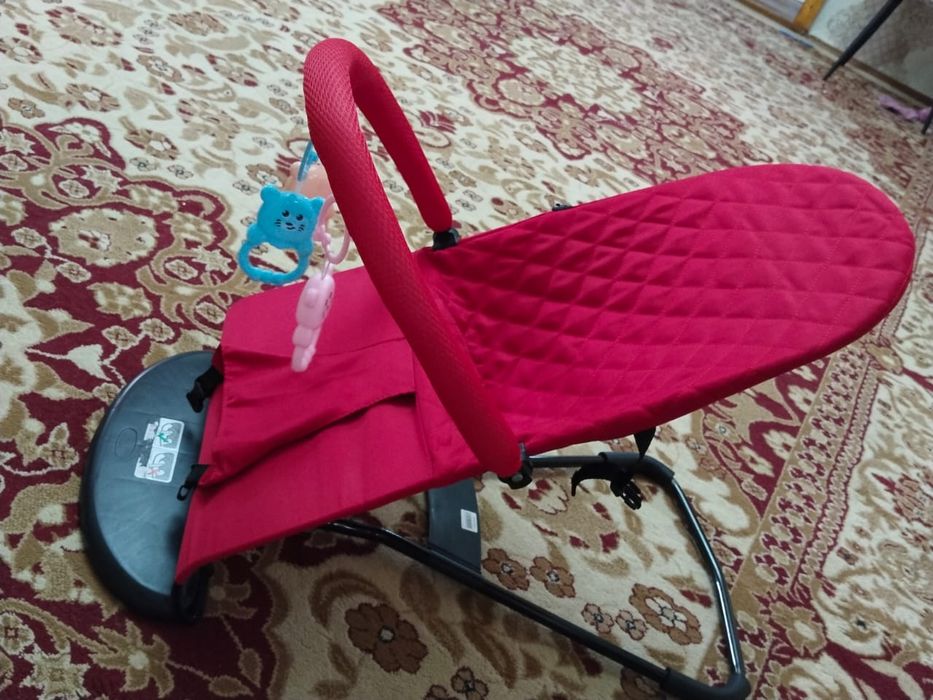 Шезлонг для новорожденных