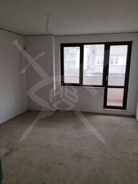 Продава се Двустаен апартамент в Варна, Погреби - 70 кв.м за 1843 €/кв.м - Снимка #3