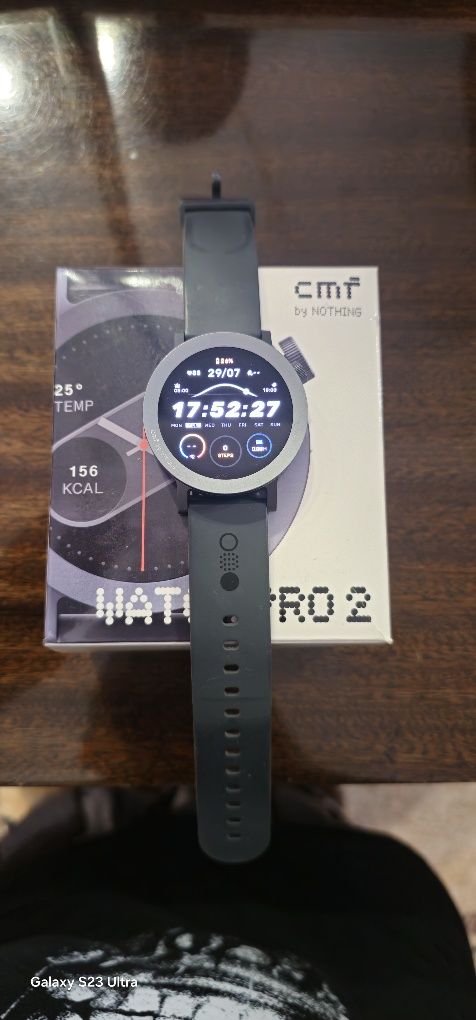 Продавам смарт часовник CMF Watch pro 2