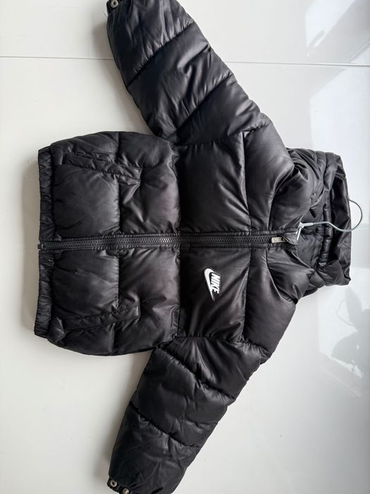 Яке Nike - черно