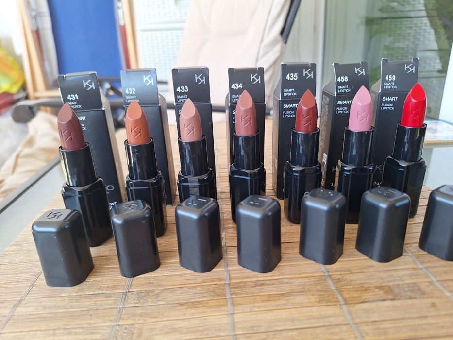 Червила Kiko Milano.