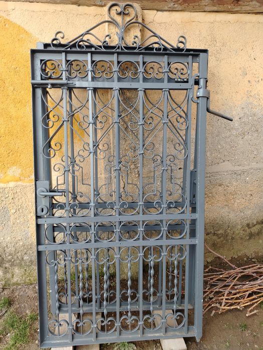 Porti din fier forjat