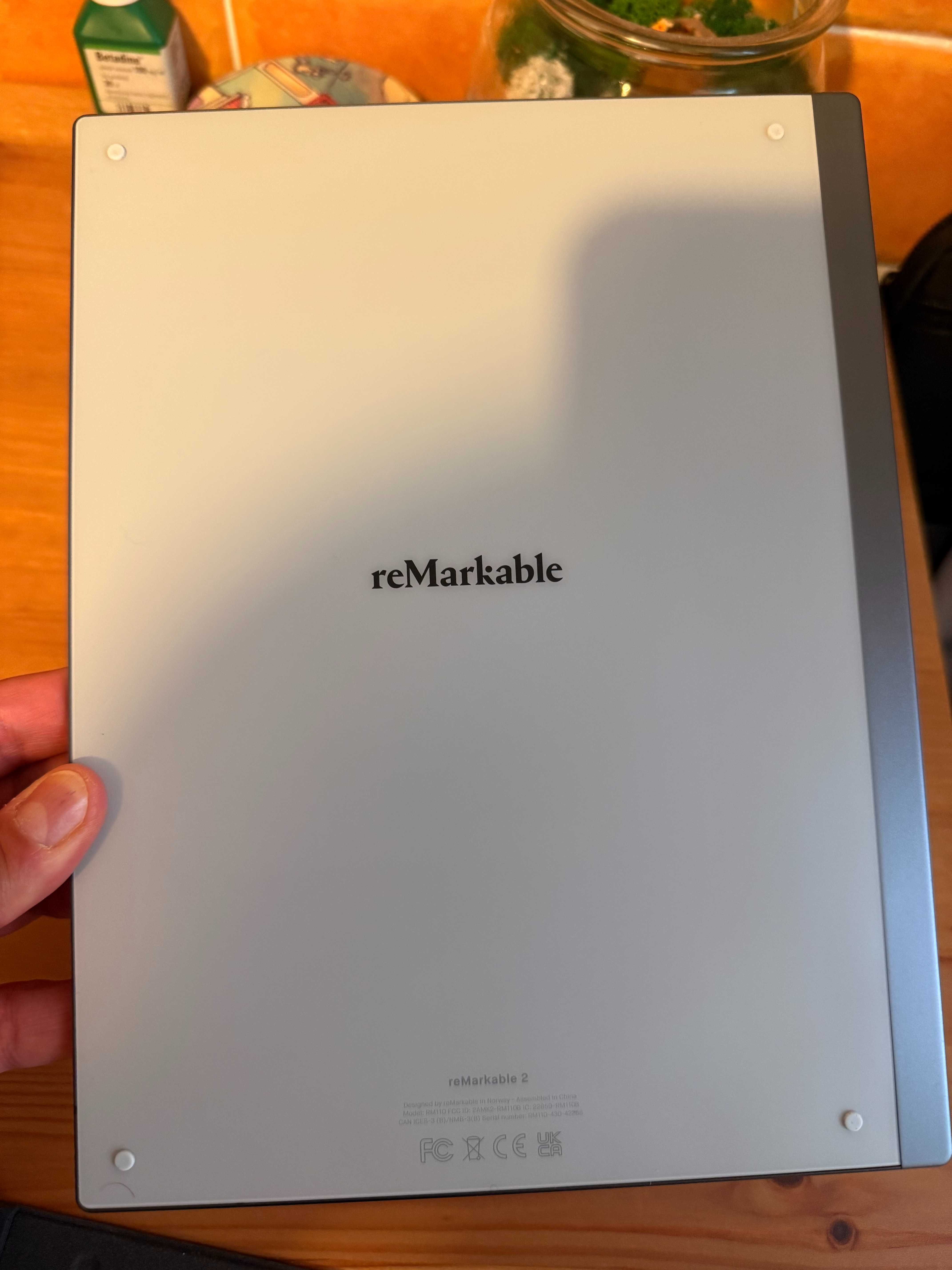 Tableta reMarkable 2 cu husa Book Folio si Marker Plus
