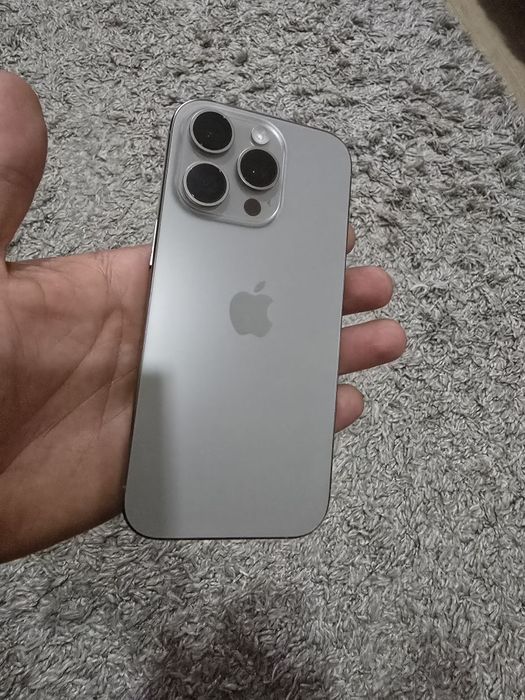 Iphone 16 pro Desert Titanium baterie 100%