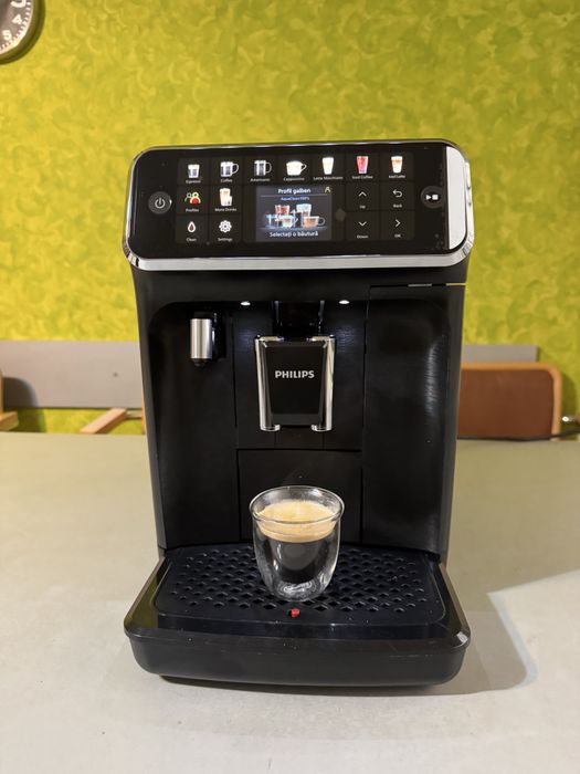 Aparat de cafea boabe /expresor automat Philips Latte Go 5500
