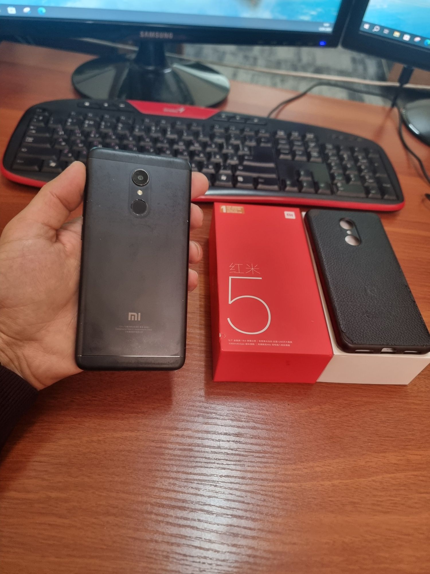 Redmi 5 3/32gb(2020)ideal ochilmagan usta kurmagan aybi yuq