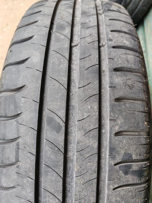 Vând 4 roti de vara