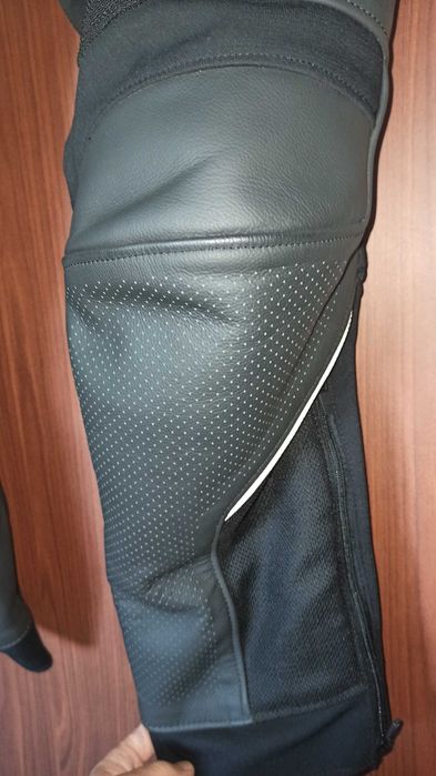 Продавам  Revit Ignition 4 H2O  Мото панталон