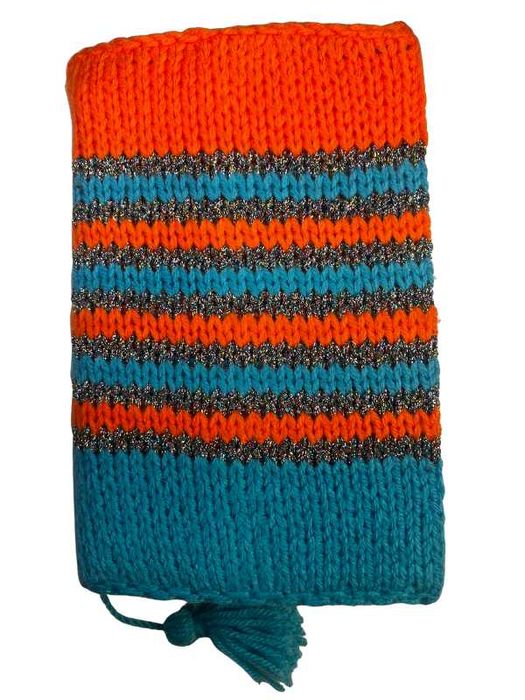 Плетен на две куки калъф за книга