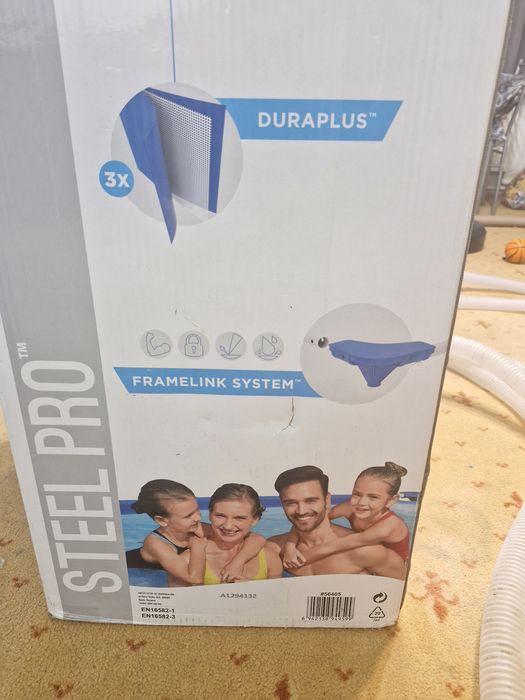 Piscina completa cu accesori