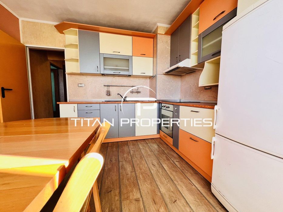 Дава се под наем Тристаен апартамент в Бургас, Братя Миладинови - 90 кв.м за 453.9 € - Снимка #1