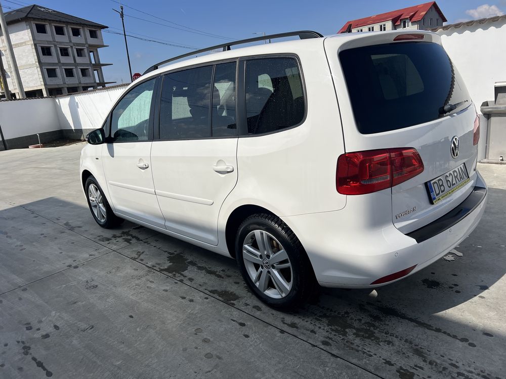 Volkswagen Touran 2013