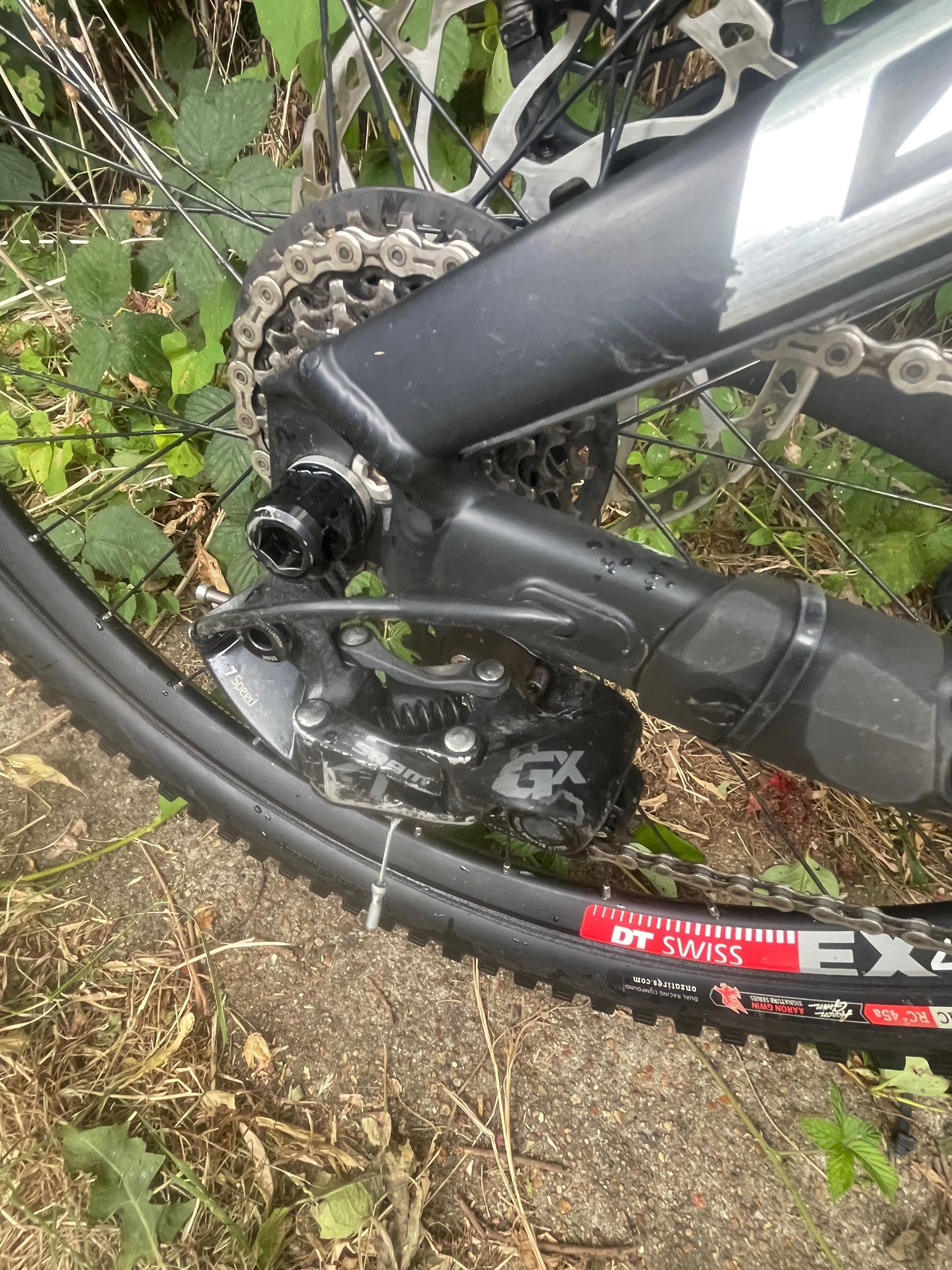Giant Glory 2 броя не saracen trek specialized yt